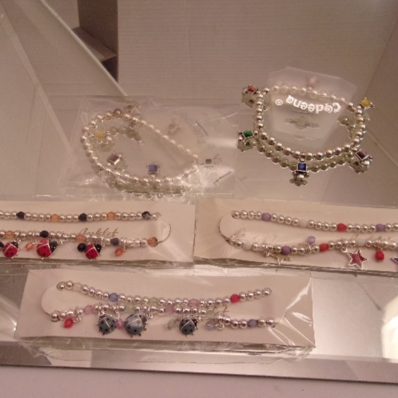 NWTS UNIQUE 3 LADY BUG & STARS ANKLETS & 2 BRACELE - Picture 3 of 6